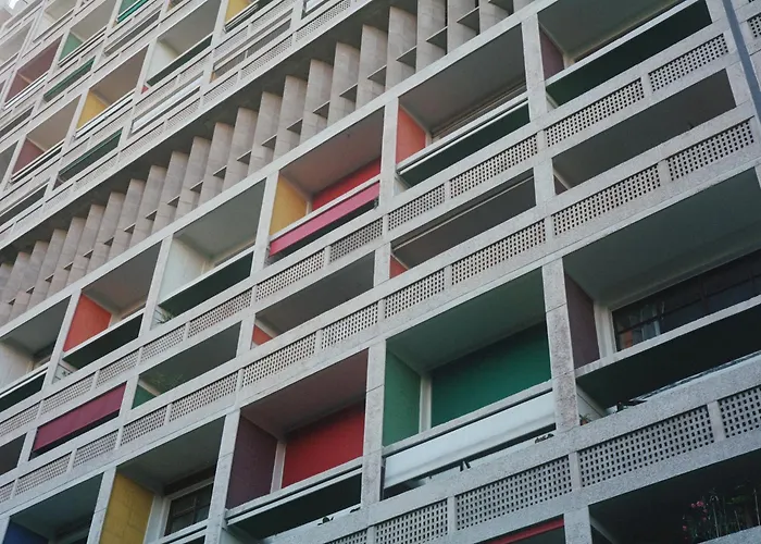 Le Corbusier Type B